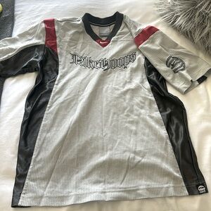 Nike Hoops Youth M Basketball T